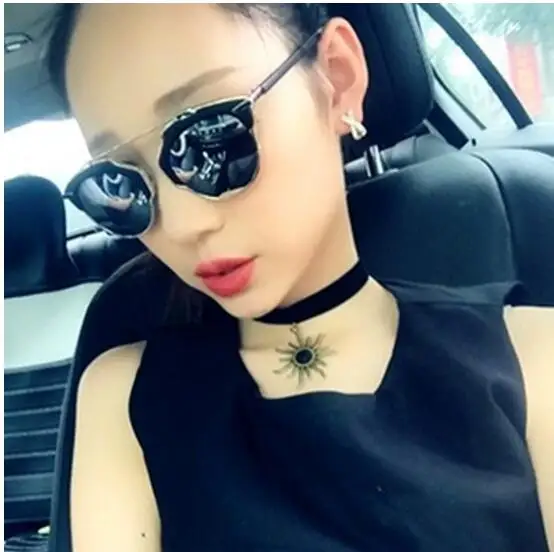 

2017 new vintage sun necklace restoring ancient ways of Punk lace collar neck girl band short paragraph clavicle free shipping