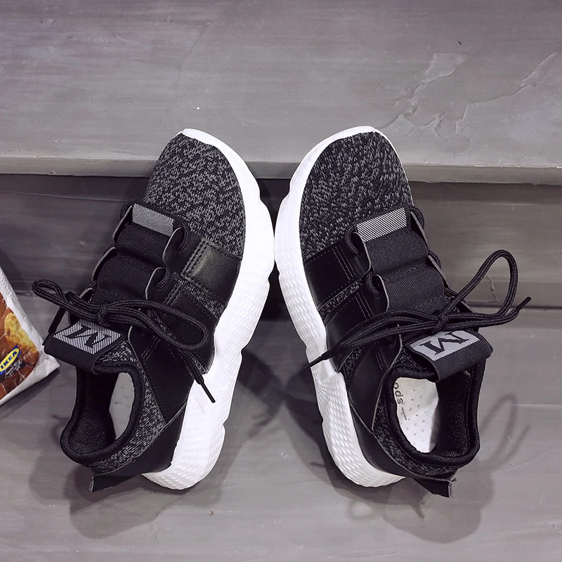 Женские кроссовки носки Weweya в форме акулы с надписью M на плоской платформе