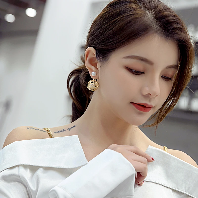 faux pearl earrings temperament simple hollow personality ball | Украшения и аксессуары