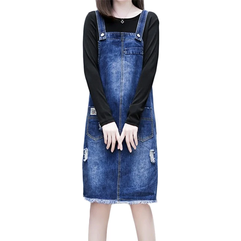 Женское джинсовое платье на бретельках свободное осеннее длинное большого