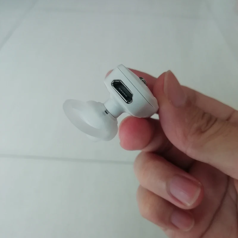 Мини Bluetooth беспроводная гарнитура для наушников с микрофоном громкой музыки