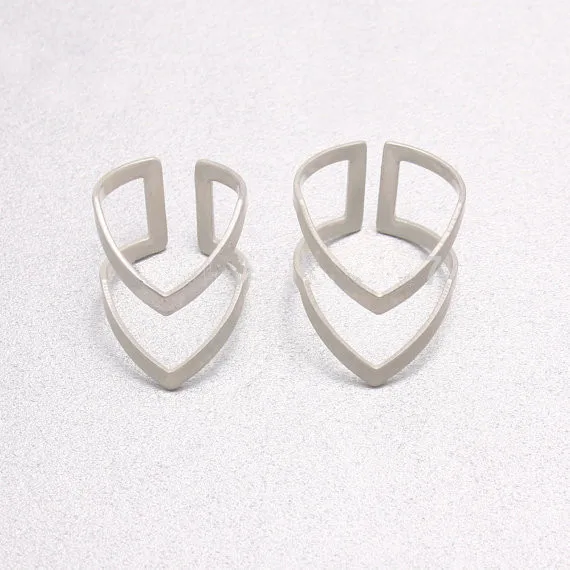 

Fashion double lines "V" Chevron ring Women rings wholesale 30pcs lot , Adjustable split ring