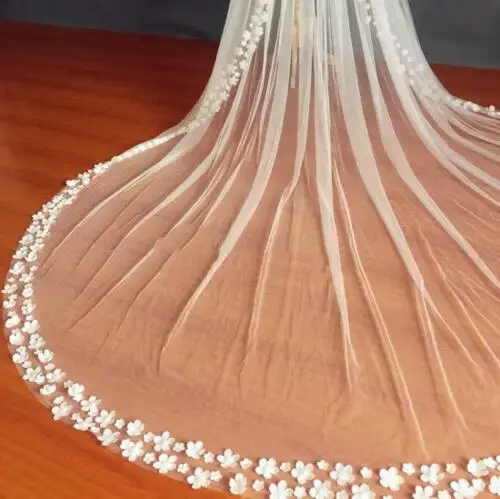 Соборная свадебная фата с цветочной аппликацией по краю 2T расческой аксессуары |