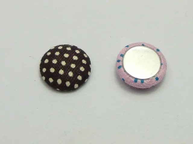 50 смешанных цветов Flatback Полька ткань в горошек Покрытые Кнопки Круглые 12 мм для DIY