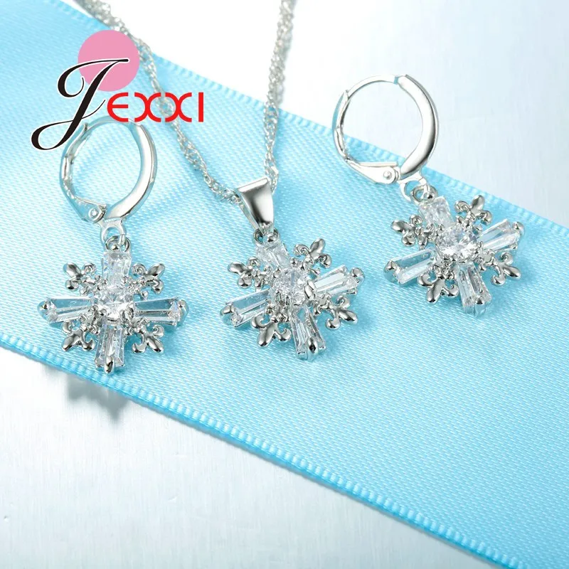 

Winter Fashion Clear Crystal Snowflake Women Necklace Earrings Jewelry Set Beautiful Christmas Celebration Gifts Free Ship