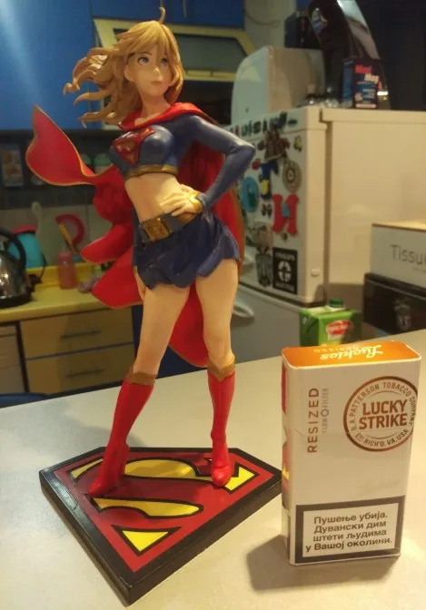 Лига Справедливости DC Comics Super Ragazze Supergirl Figura Bambola del PVC экшн-фигурка Коллекционная