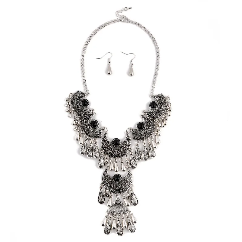 Ожерелье-чокер женское в богемном стиле с кисточками