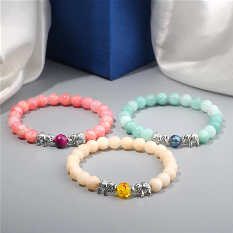 Женский цветной браслет с подвеской в виде слона модный из полированного лунного