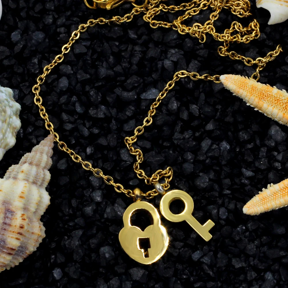 Колье LUXUKISSKIDS из нержавеющей стали золотистое/стальное ожерелье Love key чокер с