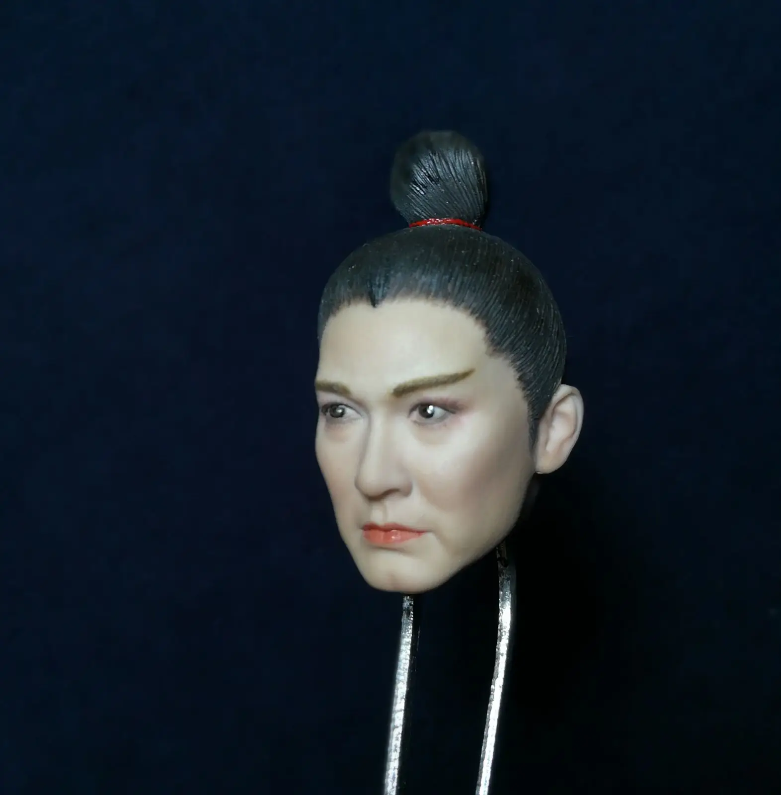 1/6 китайские женщины голова лепка Qingxia Lin с короткими волосами невероятная