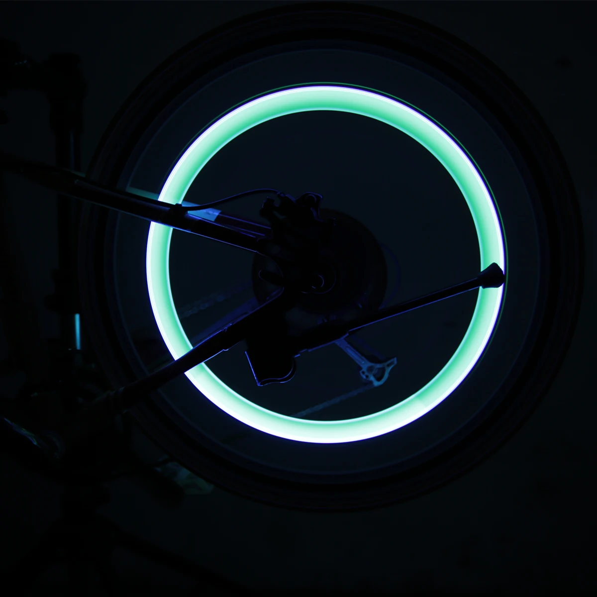 Bike Light Mountain Wheel Fluorescent Rods Hots Wheels Gas Nozzle Lights Bicycle Valve Lighting | Спорт и развлечения