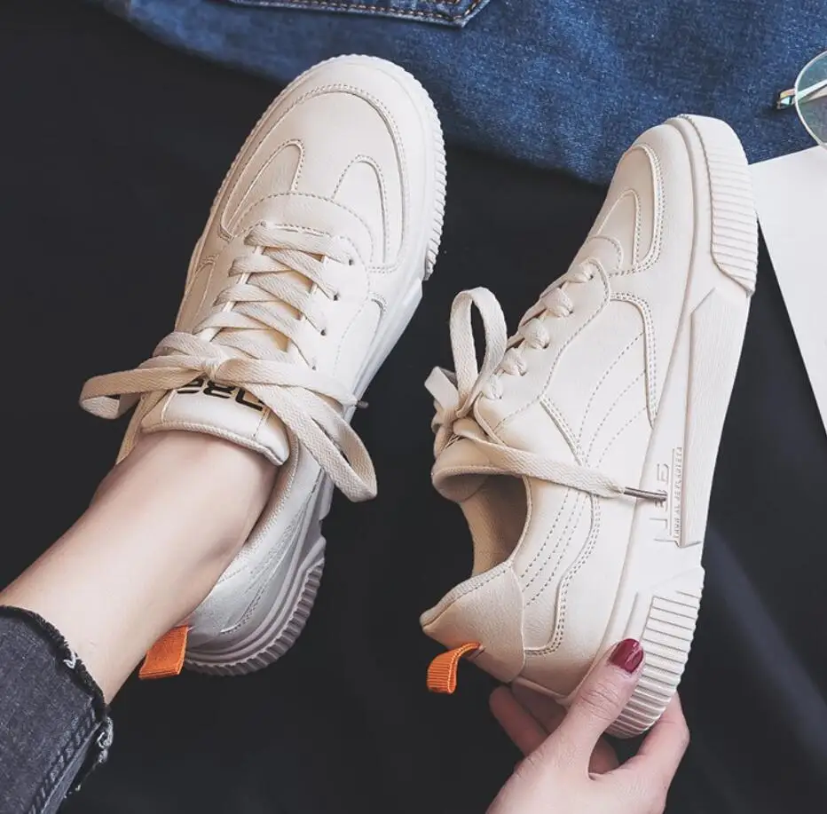 Женские кроссовки в полоску из ПУ кожи на платформе | Обувь