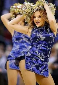 2021 Золотое традиционное китайское платье женское атласное модное короткое Ципао