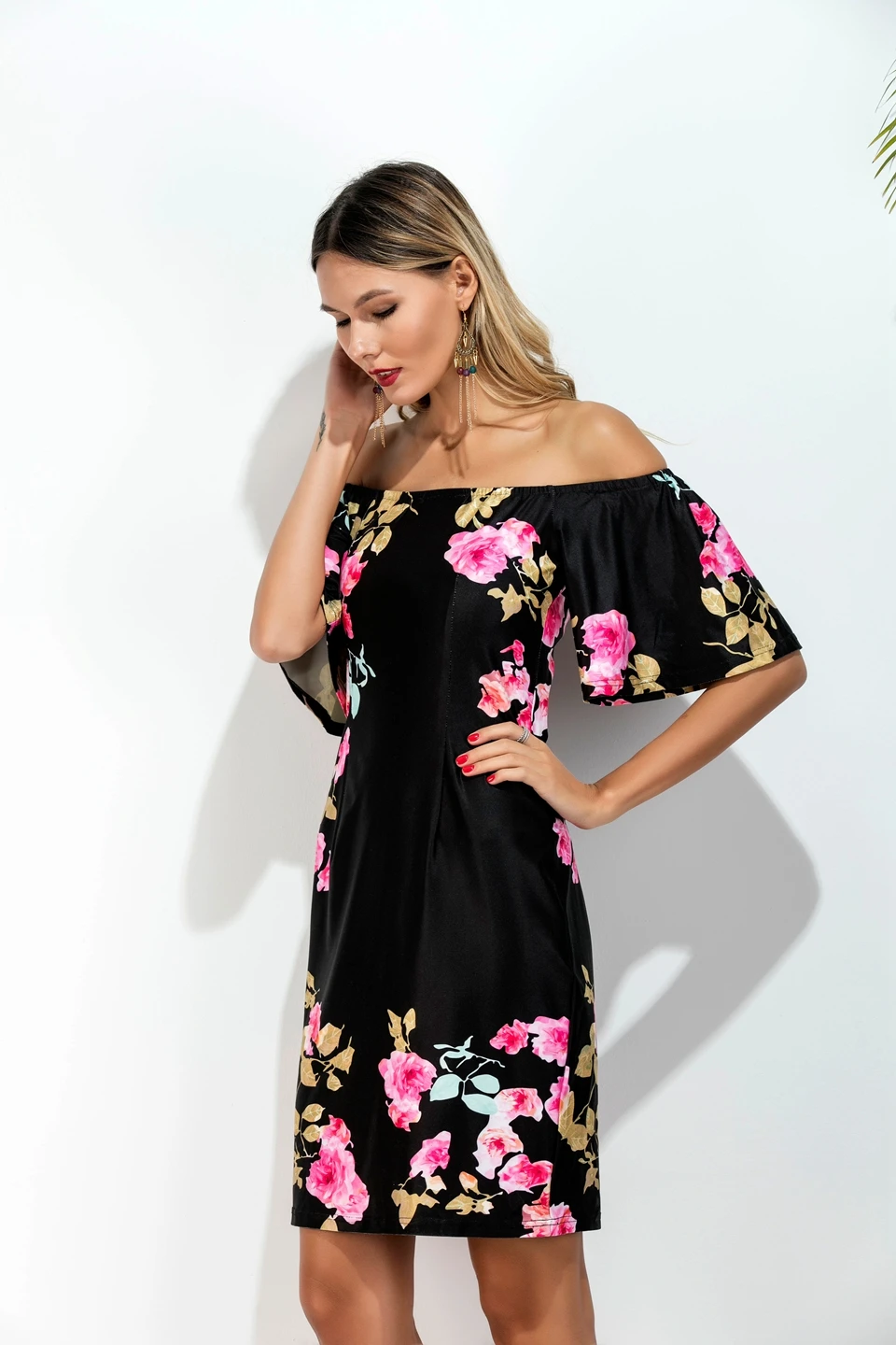 Женское платье Элегантный чешские Slash Средства ухода за кожей шеи с открытыми