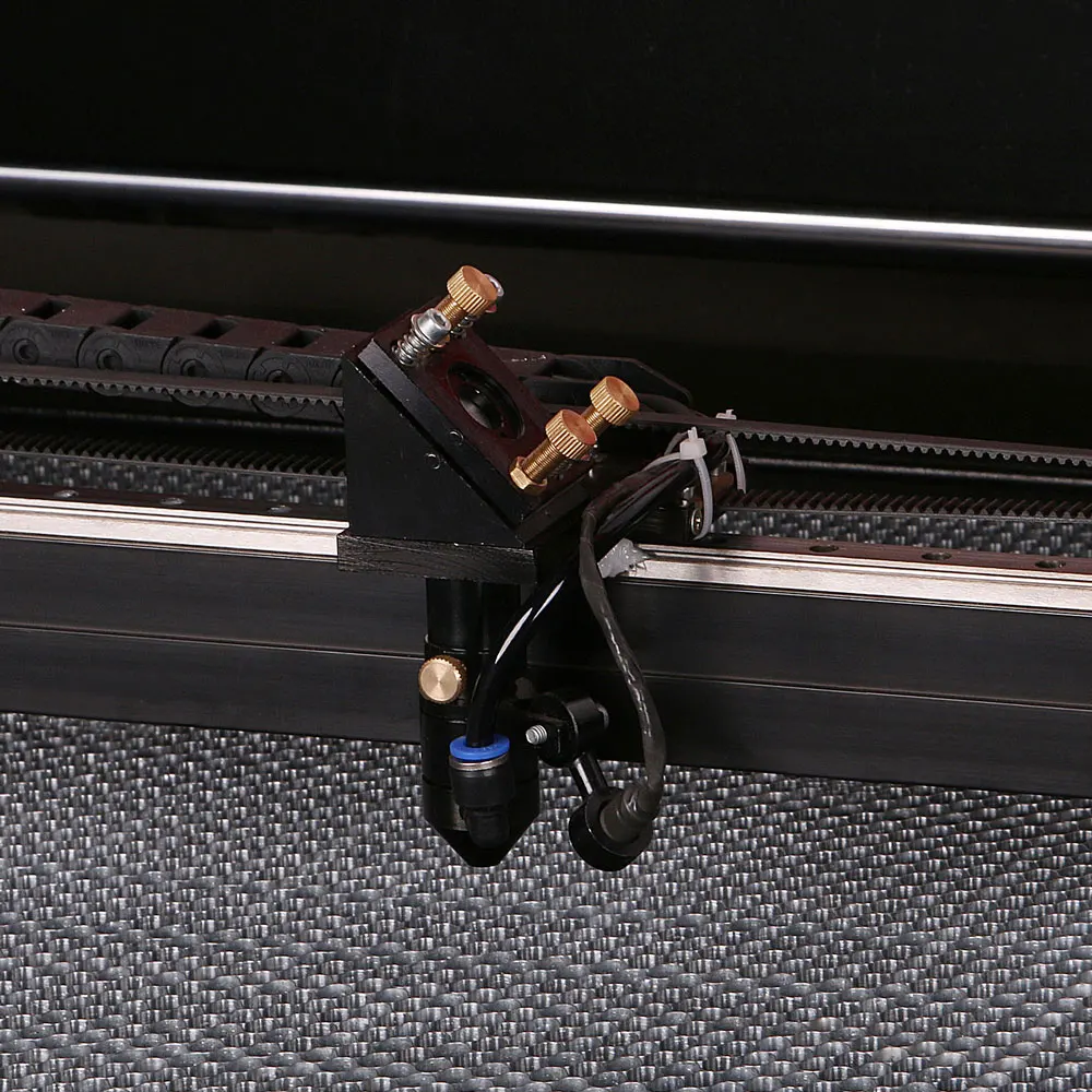 Лазерный гравировальный станок с ЧПУ 130 Вт 3 кулачковый фрезерный и вращающейся