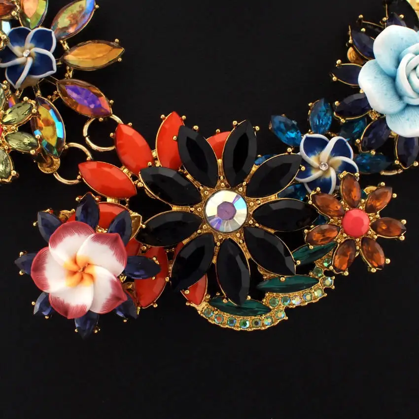 Danfosi Big Brand Vintage Gold Color Exaggerated Luxury Crystal Resins Flower Collar Choker Necklace Statement JC Maxi Jewelry