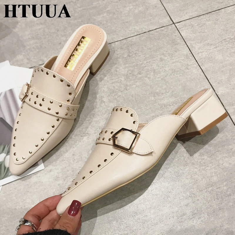HTUUA/2019 модные туфли без задника с острым носком и заклепками женские шлепанцы