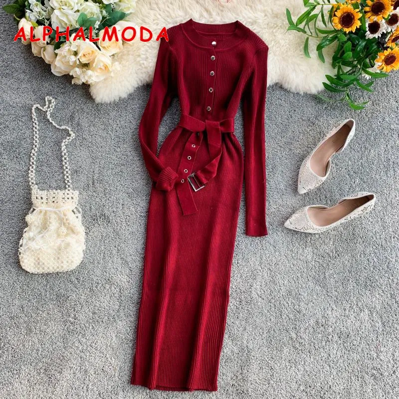 Женское трикотажное платье ALPHALMODA однобортное с длинным рукавом и поясом