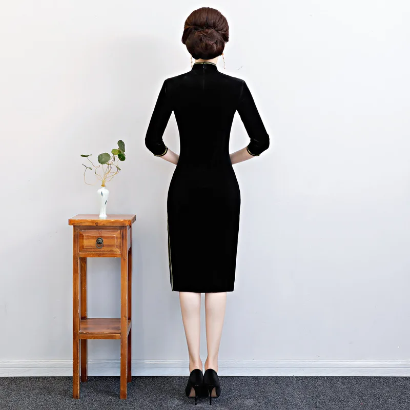 Черное весеннее платье Ципао в винтажном китайском стиле длиной до колен модель