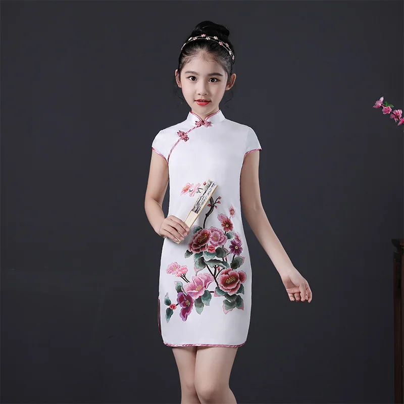 Girls Cheongsam 2018 Summer New Children's Tang Silk cheongsam Chinese style dress Show Guzheng catwalk | Детская одежда и