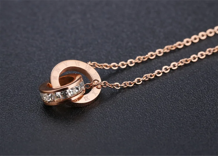 Женские ожерелья с подвеской в виде двойных патронов цирконием из нержавеющей