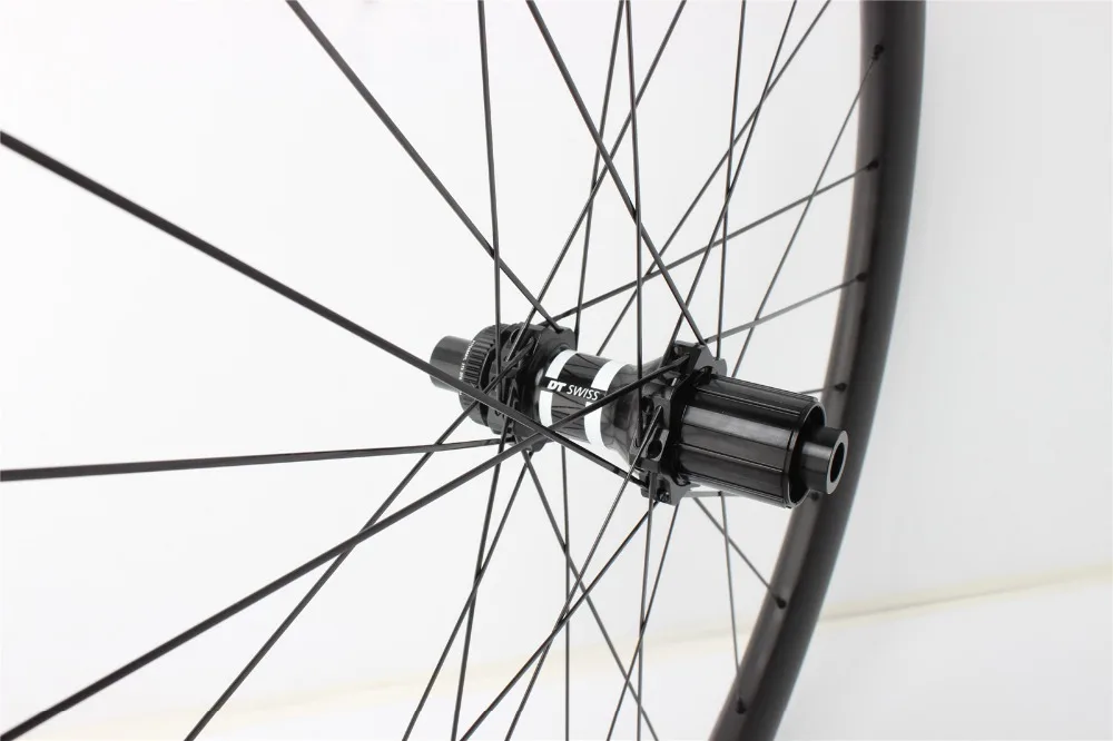 Сверхлегкие ассиметричные MTB колесные наборы 28 мм шириной Глубокий 29er полностью