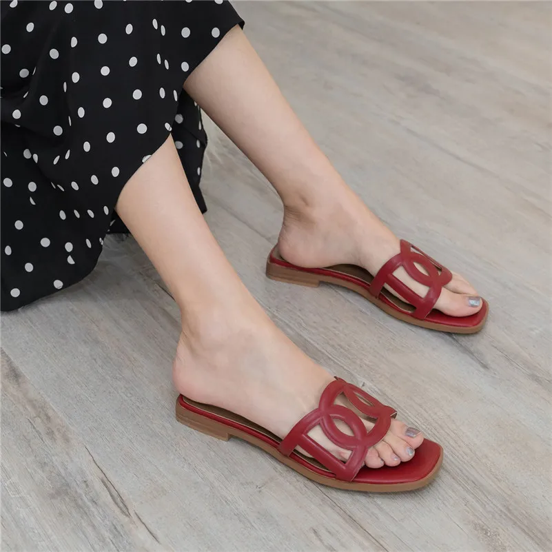 Женская обувь FEDONAS черная базовая из натуральной кожи квадратные сандалии в