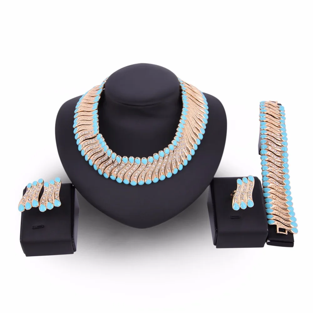 Комплект из колье серёг и кольца с кристаллами | Украшения аксессуары