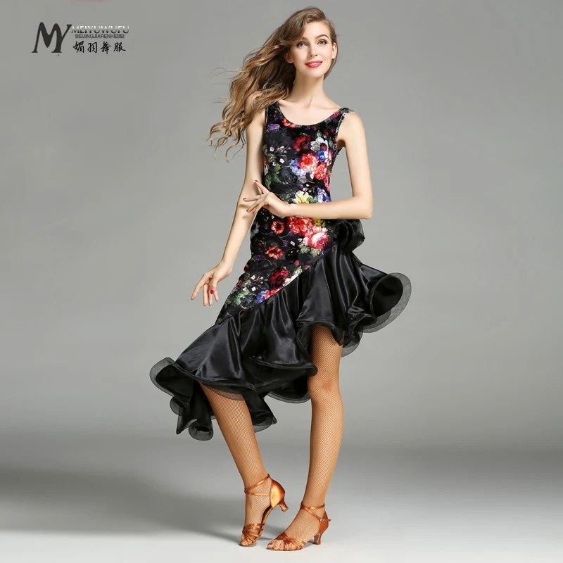 Женское платье для латиноамериканских танцев зеленое с красными цветами женское