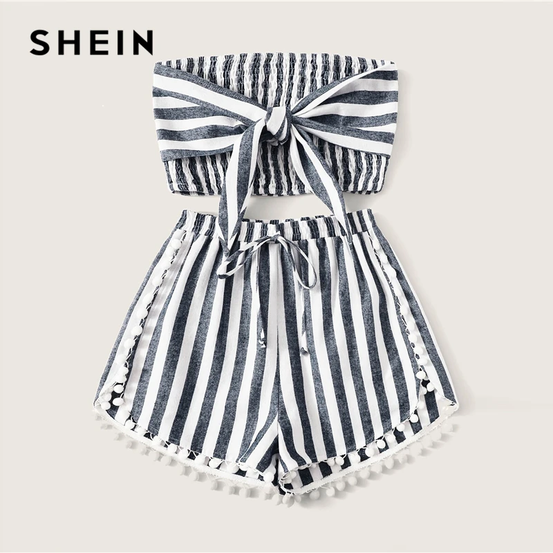 SHEIN модный топ-бандо с завязками спереди и шорты с помпонами, комплект, летний комплект из двух предметов в синюю полоску без рукавов с открытыми плечами
