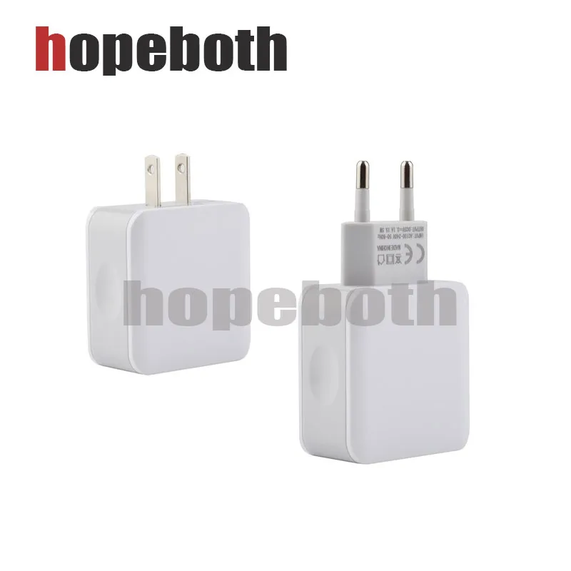 Сетевое зарядное устройство с 3 USB-портами и поддержкой быстрой зарядки |