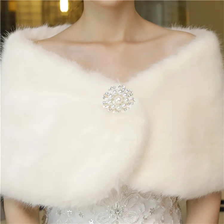 Warm Short Faux Fur White Bridal Wraps Winter Soft Formal Ladies Special Occasion Party Wrap Wedding Shawl Bolera Cheap | Свадьбы и
