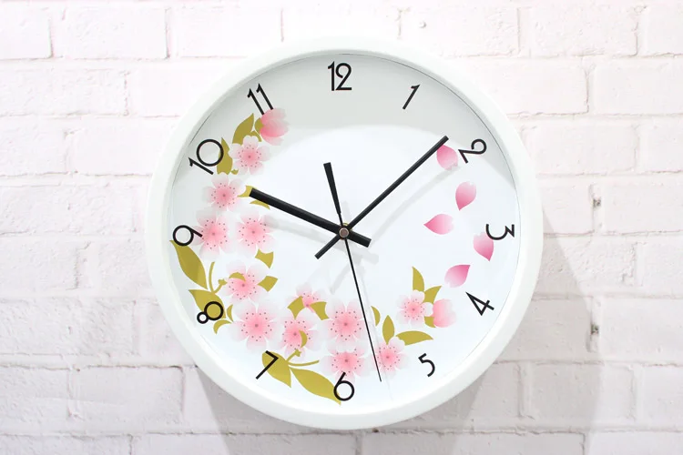 world outside the garden wall clock flowers florid fashion watches quartz mute simple creative free shipping | Дом и сад