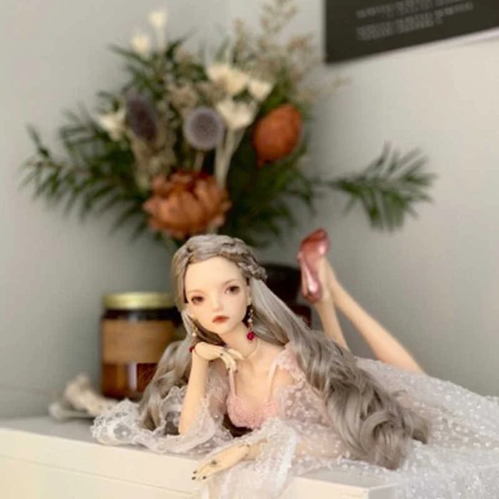 HeHeBJD 1/4 девушка сибиля бесплатные глаза игрушка Горячая Распродажа модные куклы