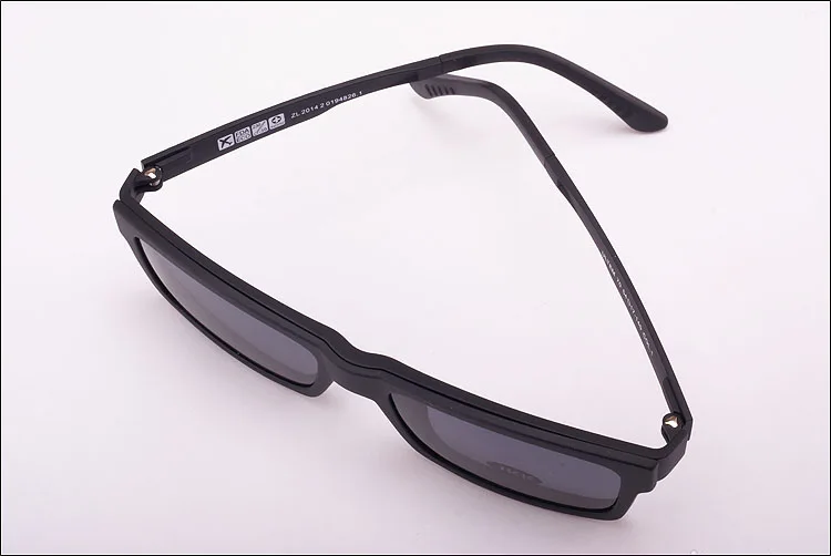 Full Frame Male and Female myopia Glasses Magnet Clip Small Size Eyeglasses 50 Sand Black Polarizing Sunglasses JKK104