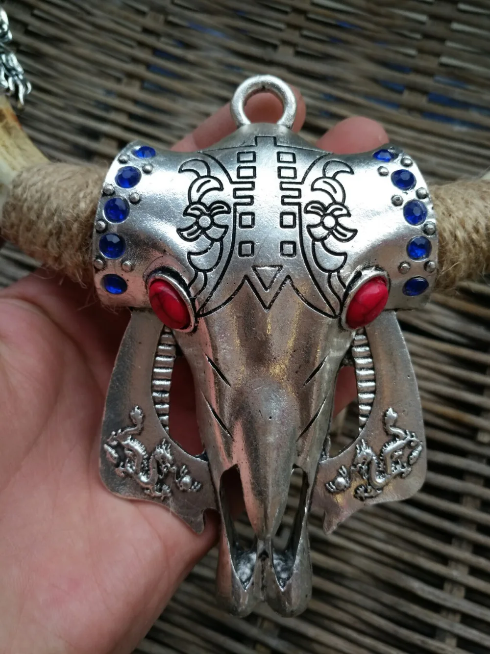 Дикий кабан зубы встроенные сплав бык голова дикий украшение Бесплатная