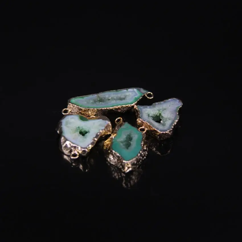 5 шт. натуральная Друза фоторазъем зеленая геодеза с золотистыми краями граненые