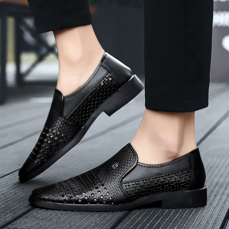 2019 Summer Men's Leather Sandals Genuine Soft Bottom Slip-On Shoes Hole Middle-Aged Hollow Weave Dad 47 48 | Обувь