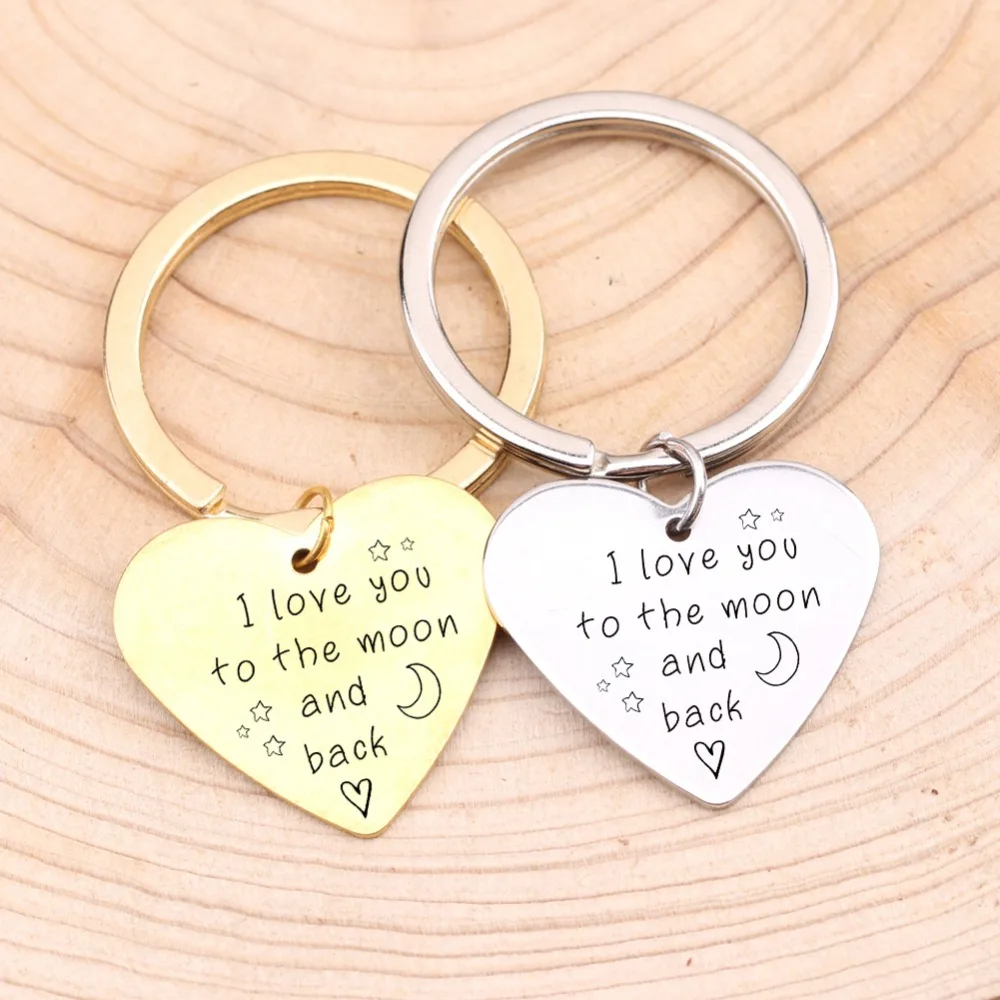 Брелок для влюбленных с гравировкой I Love You To The Moon And Back брелок надписью 3 цвета на