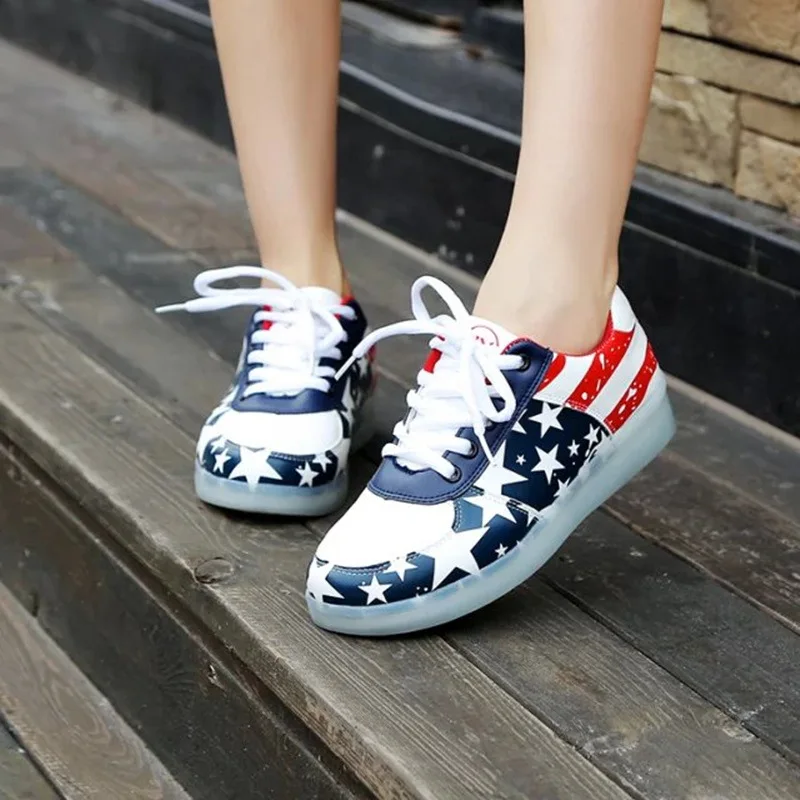 Кроссовки Zanpace женские со светодиодной подсветильник кой модные блестящие туфли