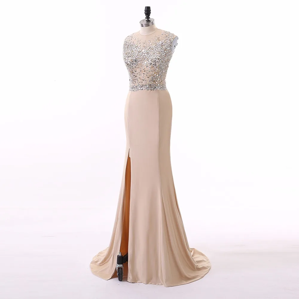 Длинные вечерние платья цвета шампанского без рукавов с глубоким вырезом