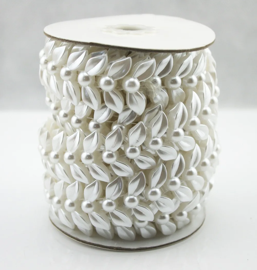 Цепочка с белыми крыльями и жемчугом 28 мм швейная отделка украшение для торта LZ179