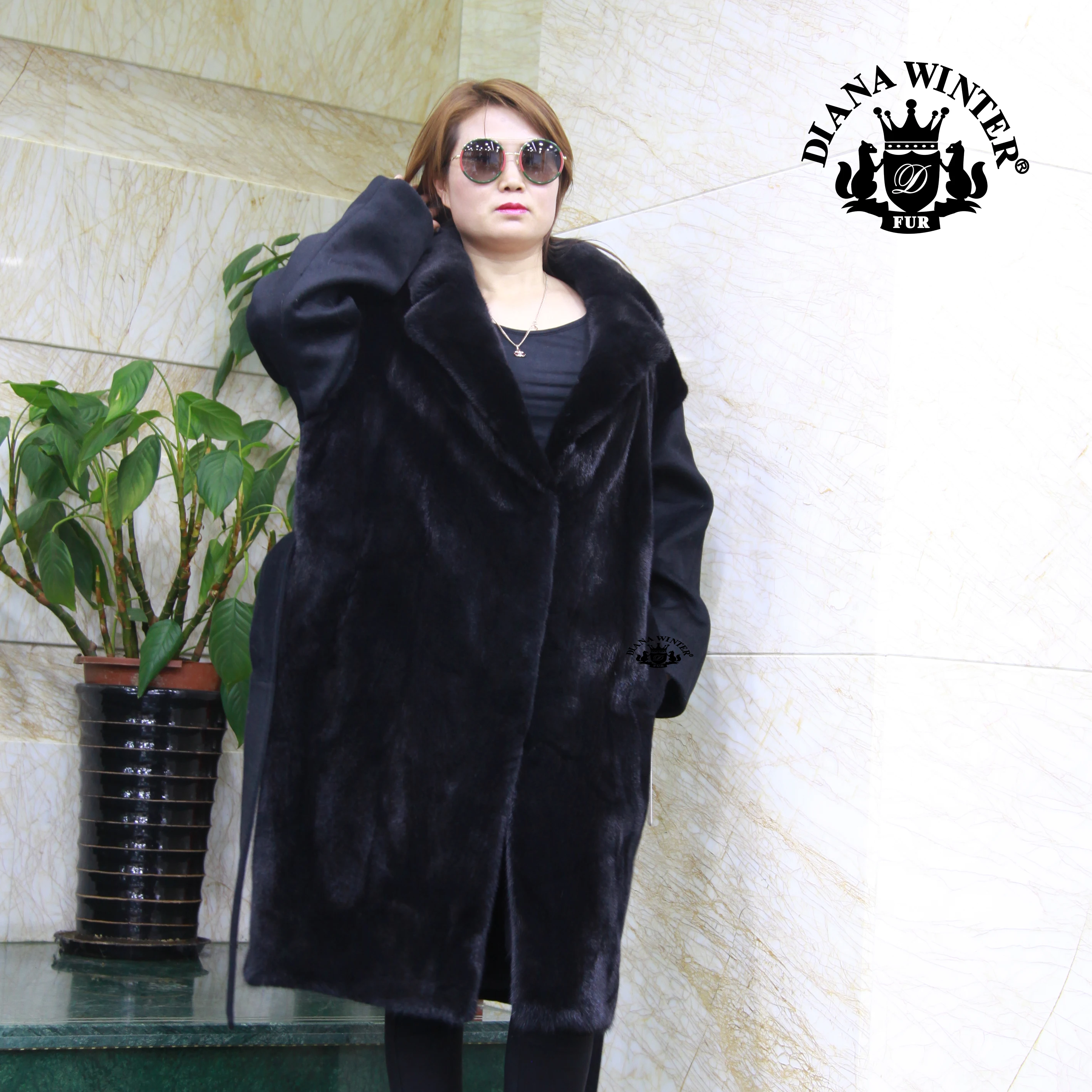 Зимнее теплое пальто модная трендовая кожаная норковая куртка Женское