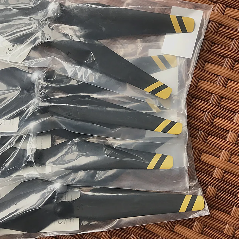 4 pairs DJI Phantom 3 9450 Carbon Fiber Reinforced Yellow Stripes Self-tightening Propellers Phantom3 Professional Original Acce |