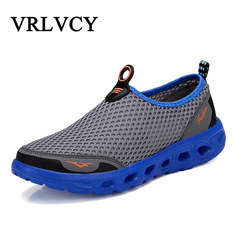 Новые мужские летние сетчатые туфли лоферы без застежки очень классная