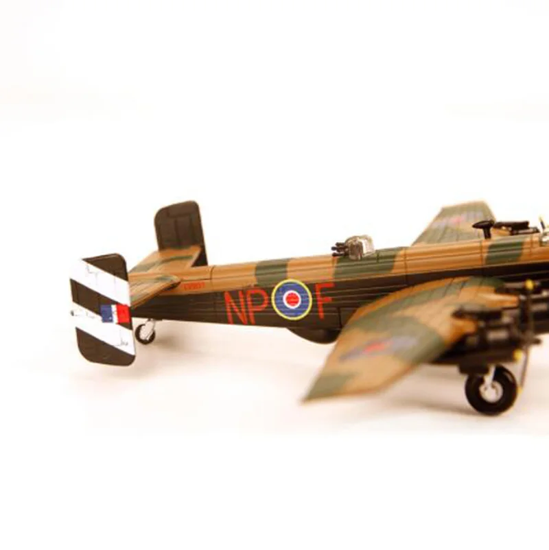 1/144 весы Halifax Bomber Второй мировой войны авиационный самолет модели для взрослых детей игрушки для показа коллекции