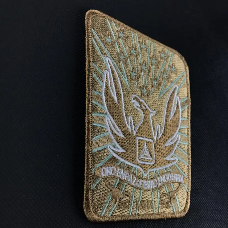 Различные высокое качество вышивка Тактический Патч крюк военный значок армии Brassard ткань Боевая нарукавная повязка