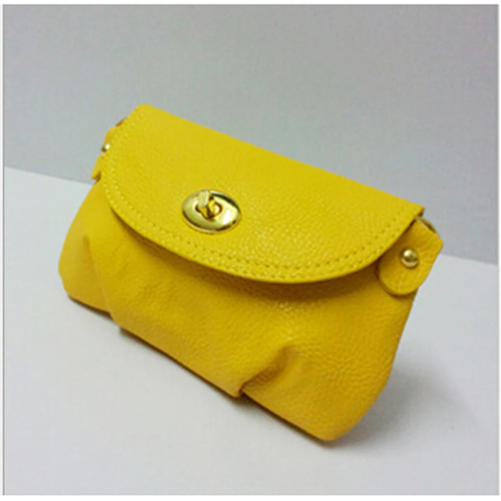 Маленькая женская сумка мессенджер через плечо саквояж на для женщин и девушек