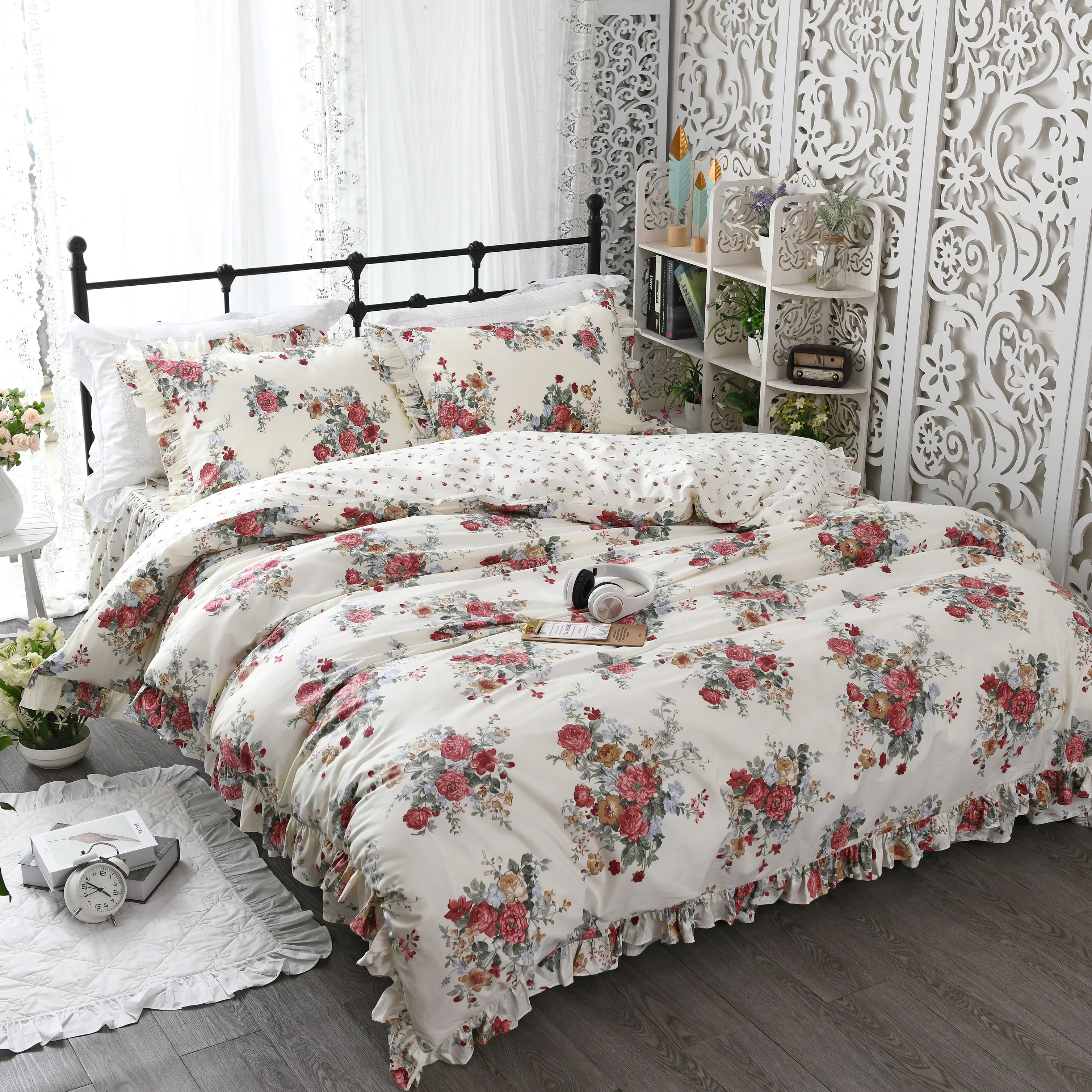 

Pastoral small fresh cotton bedding set ruffled bed girl net red bed skirt is overprinted flowers