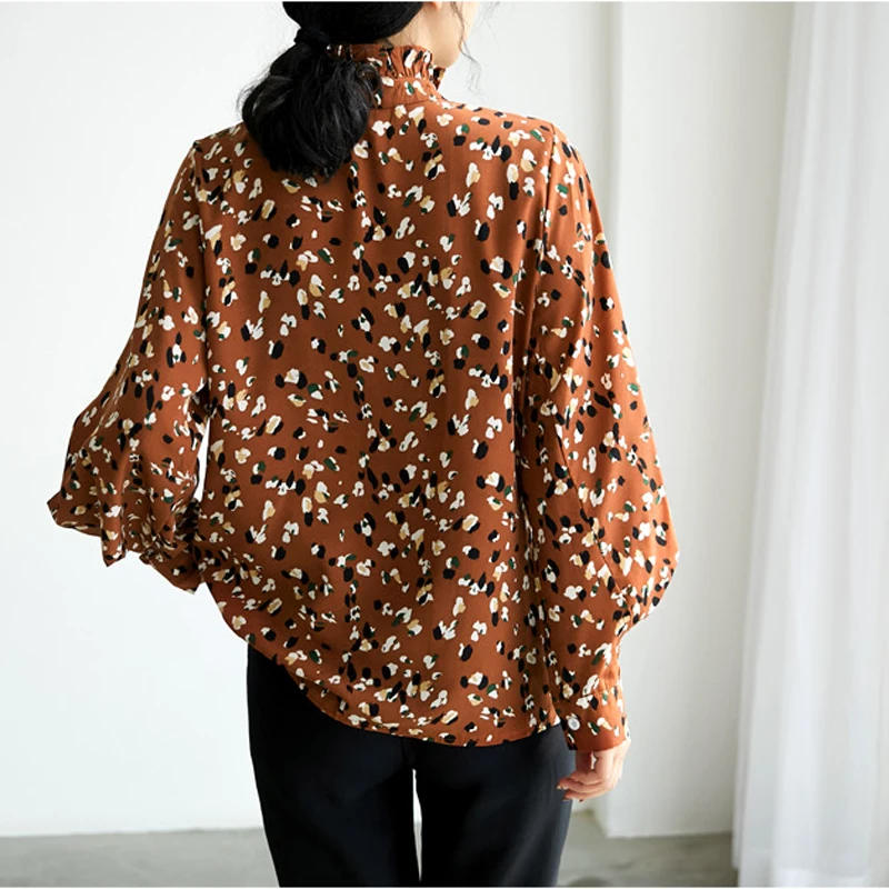 Женская винтажная блузка с рукавами-фонариками однобортная оборками и